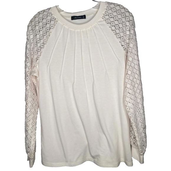 Automet Tops - Women's Cream Crochet pleated neck Women's Blouse Size Small cottagecore‎ boho